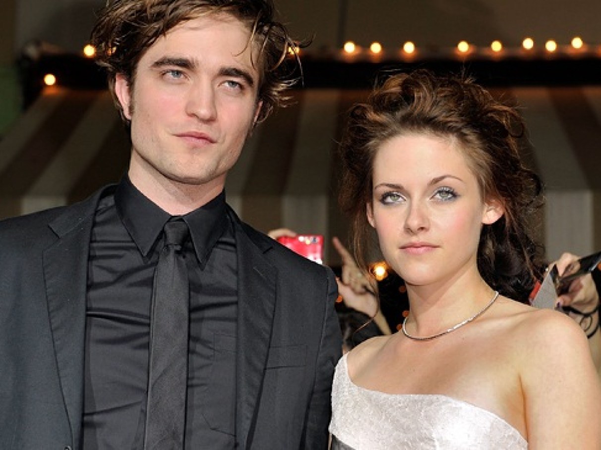 Robert Pattinson e Kristen Stewart estão... | VEJA SÃO PAULO