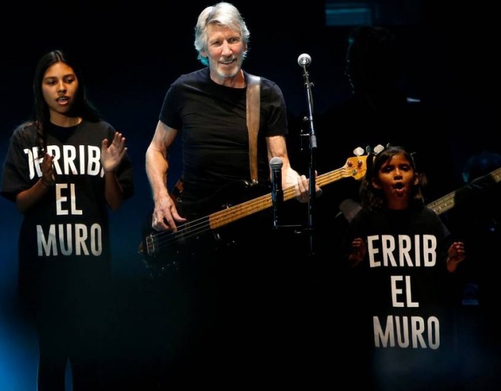 Roger Waters, um dos fundadores do Pink Floyd, detona Trump durante o festival Desert Trip