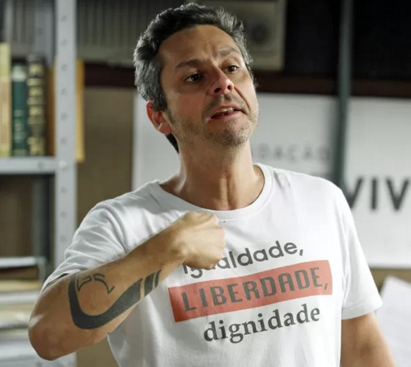 Romero (Alexandre Nero): para evitar problemas, frases são submetidas ao jurídico da emissora (Foto: Divulgação)