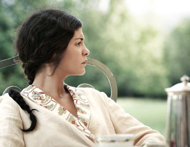 Therese D.: Audrey Tautou interpreta uma mulher acusada de tentar envenar o marido