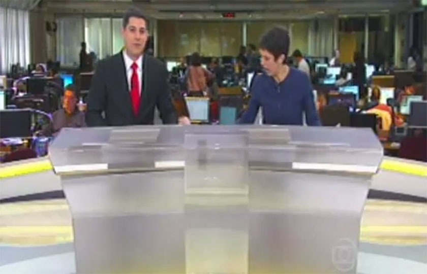 Caneta de Sandra Annenberg cai e rouba a cena no encerramento do “Jornal Hoje”