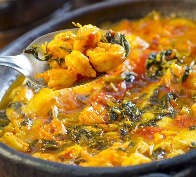 MOQUECA DE BADEJO COM CAMARAO - SAO PEDRO - VITORIA