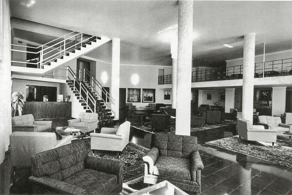 O saguão do hotel nos anos 60, ainda na Rua Avanhandava: hóspedes famosos (Foto: Arquivo pessoal da família Guzzoni)