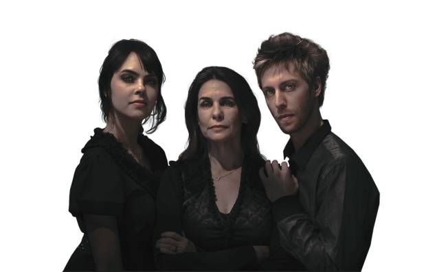 Suspense: Luna Martinelli, Ângela Figueiredo e Fernando Fecchio em Serpente Verde, Sabor Maçã