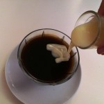 Gelatina de café amargo com leite condensado