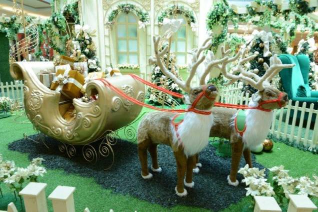Decoração de Natal e Papai Noel - Shopping Anália Franco