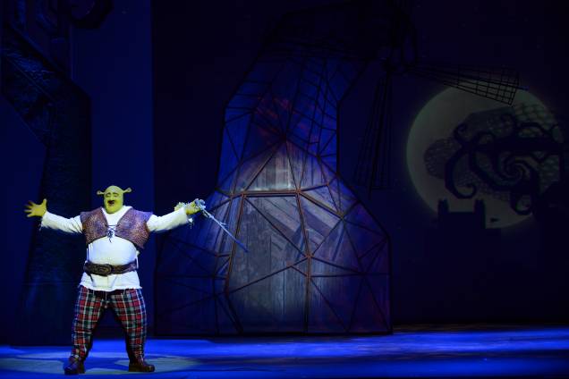 	Diego Luri interpreta o ogro em Shrek, o Musical