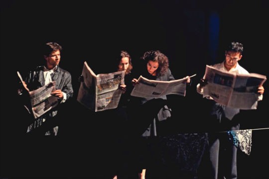 Velatropa Colectivo de Arte, da Colômbia: a montagem "Sin Fin" sobe ao palco na terça (15), às 19h Velatropa Colectivo de Arte, da Colômbia: a montagem "Sin Fin" sobe ao palco na terça (15), às 19h