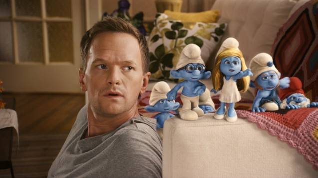 Os Smurfs: filme mescla animação com atores reais