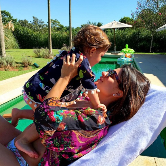 Sophia e a pequena Alexa: a família vai aumentar (Foto: Reprodução / Instagram)