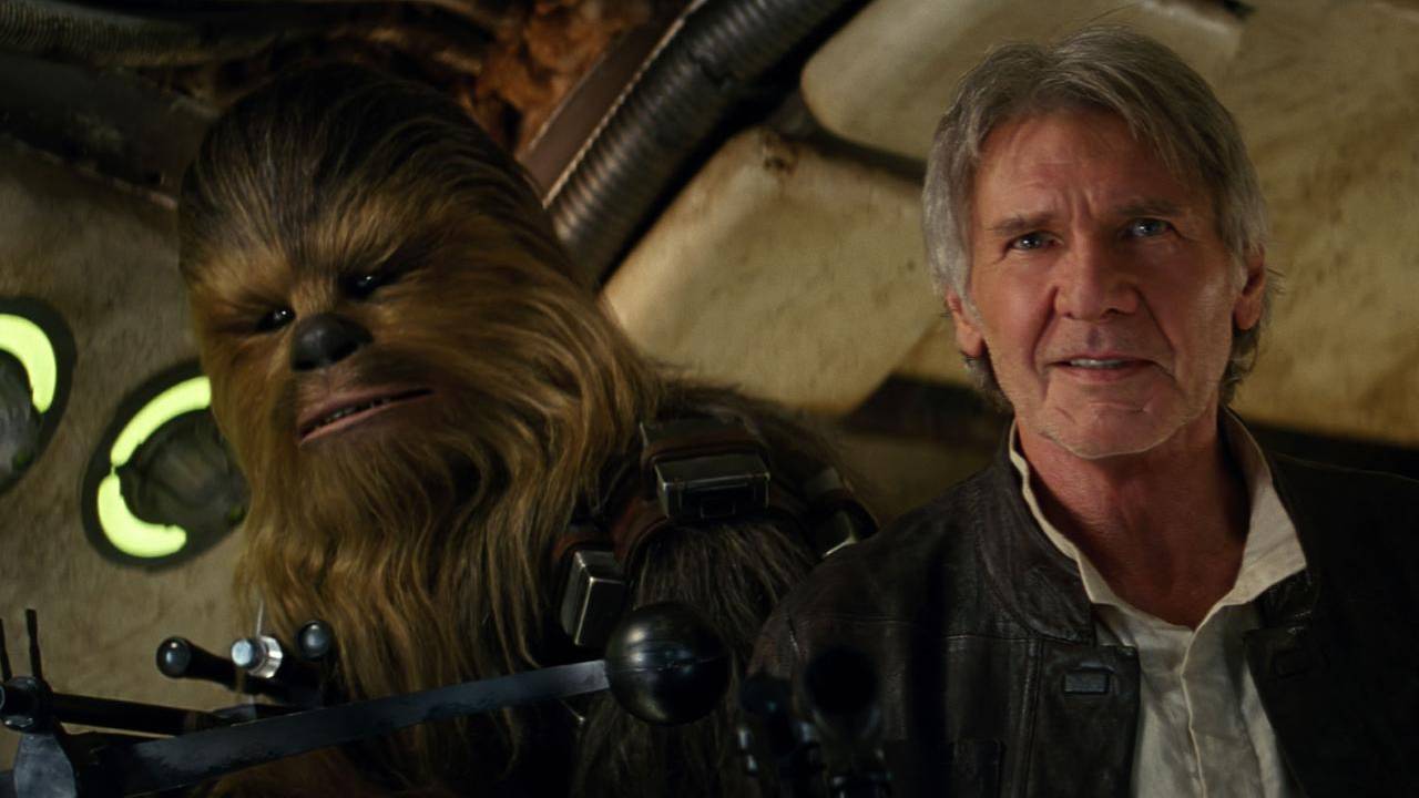 Han Solo e Chewbacca em cena de Star Wars VII
