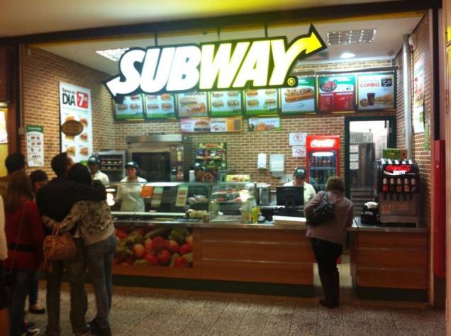 	Subway, unidade do Continental Shopping