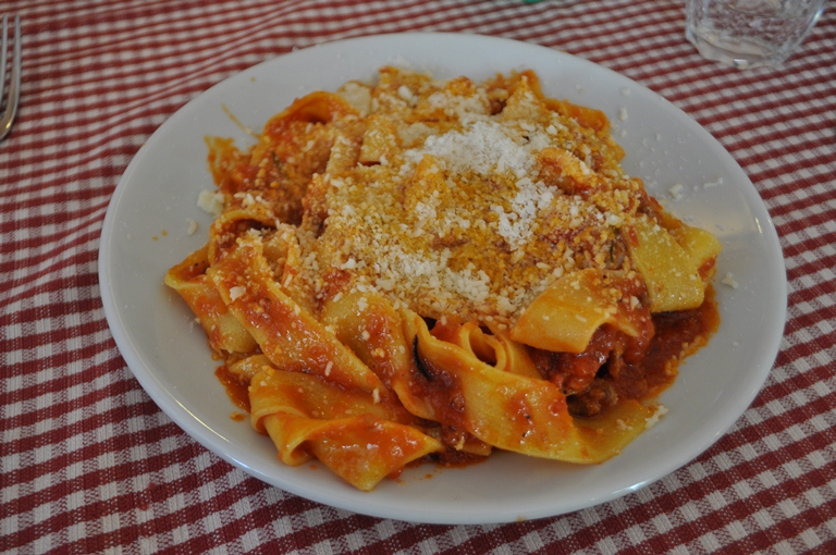 tanto-pe-magna-pappardelle-fresco-ao-sugo-arnaldo-lorencato