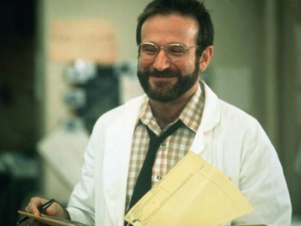 1990 - Em Tempo de Despertar, Williams interpretou um médico 