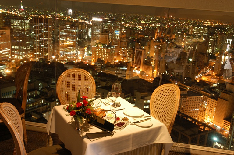 Terraço Itália: cozinha italiana a mais de 160 metros de altura (Foto: Bia Parreiras)