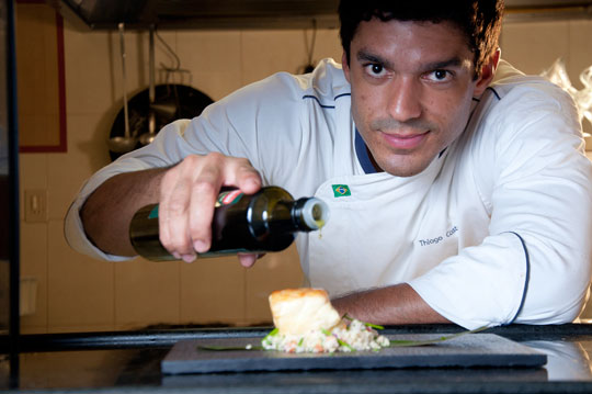 Castanho, que foi eleito chef do ano aos 23 anos pelo Comer&Beber Belém 2011, prepara-se para lançar o primeiro livro