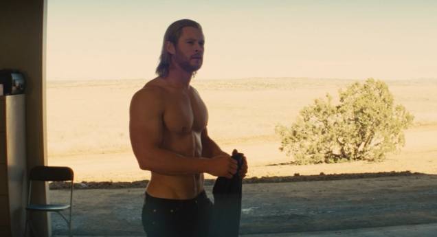 O fortão: Thor é interpretado pelo australiano sarado Chris Hemsworth O fortão: Thor é interpretado pelo australiano sarado Chris Hemsworth