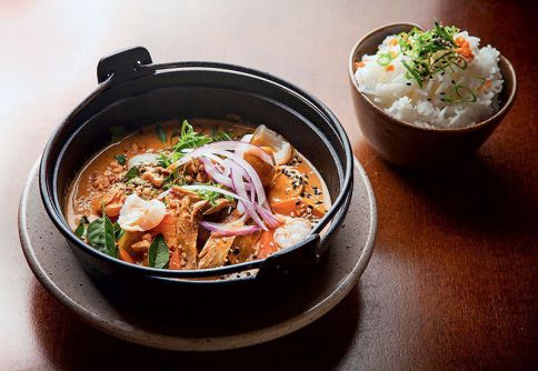 Tian: curry vermelho de pato com arroz (Foto: Lucas Lima)
