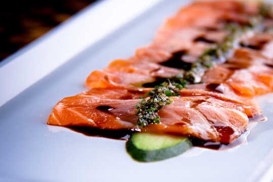 Tiradito de salmão, servido no Killa Tiradito de salmão, servido no Killa