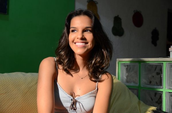 A atriz Mariana Rios interpreta Gildinha em Totalmente Inocentes: coração disputado na favela