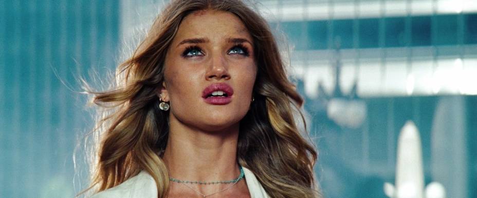 Rosie Huntington-Whiteley: a modelo inglesa estreia como atriz nos cinemas Rosie Huntington-Whiteley: a modelo inglesa estreia como atriz nos cinemas