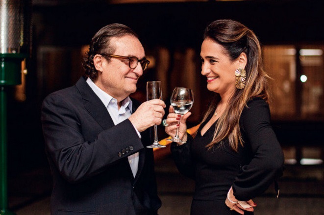 Tutinha e Flávia em tempos de matrimônio: um brinde ao barraco (Foto: Bruno Poletti/Folhapress