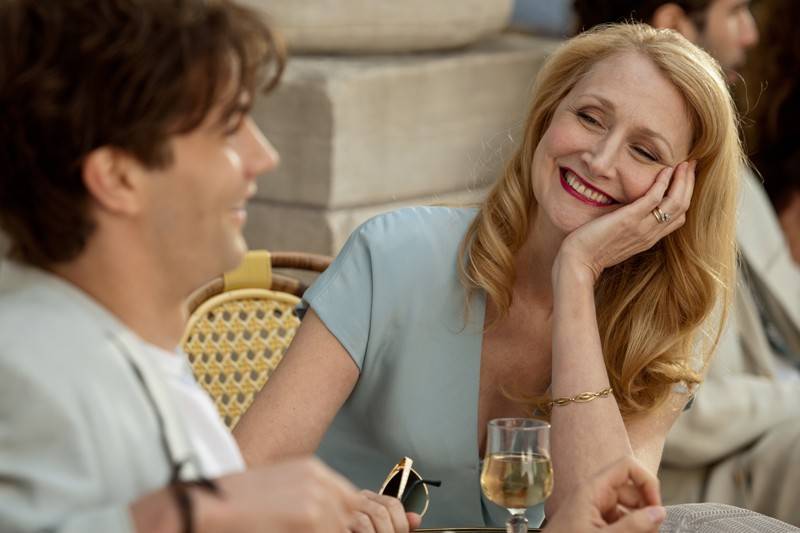A atriz Patricia Clarkson é a mãe de Dexter (Jim Sturgess): Um Dia
