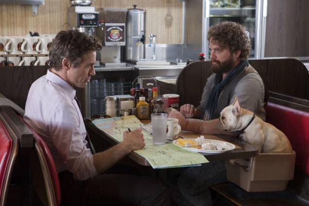 Robert Downey Jr. vive um pai de primeira viagem que enfrenta vários obstáculos para chegar em Atlanta e ver seu filho nascer Robert Downey Jr. vive um pai de primeira viagem que enfrenta vários obstáculos para chegar em Atlanta e ver seu filho nascer