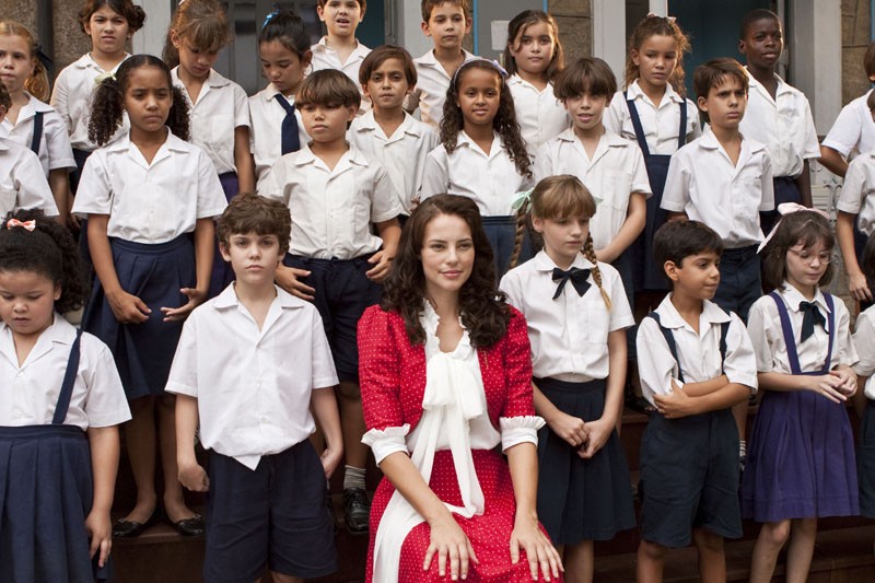 Paola Oliveira é a professora mineira Cate: métodos criativos para dar aula