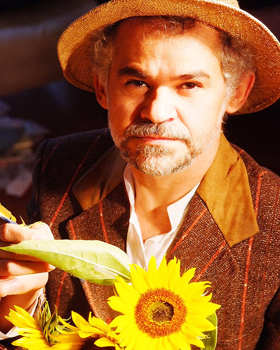 O ator Gero Camilo protagoniza a peça sobre Van Gogh e Paul Gauguin O ator Gero Camilo protagoniza a peça sobre Van Gogh e Paul Gauguin