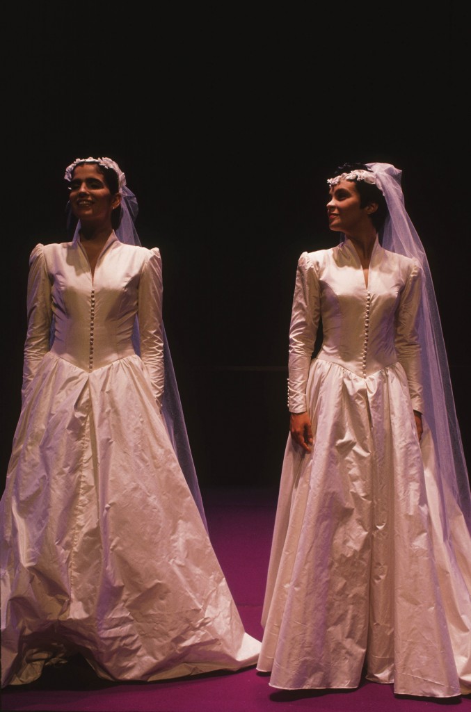 Malu Mader e Luciana Braga na peça "Vestido de Noiva", de Nelson Rodrigues, dirigida por Luiz Arthur Nunes.