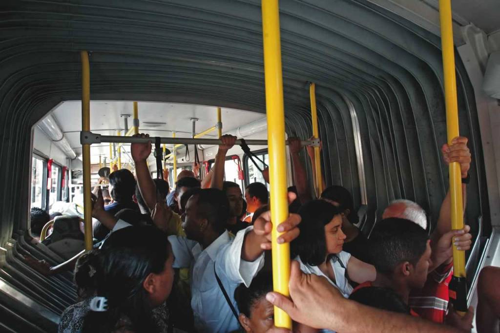 Ônibus M'Boi Mirim - capa 2203