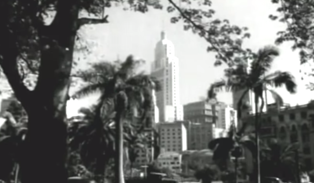 O Edifício Altino Arantes, a antiga Torre do Banespa, na década de 50