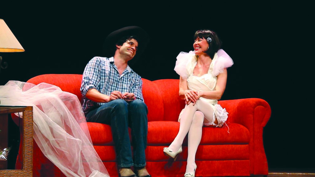 Rafael Fernandes e Aldine Müller em "Virgem aos 40.com" (Foto: Divulgação)