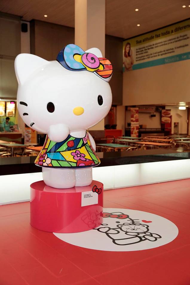 Romero Britto: Hello Kitty de 1,40 metro feita em fibra é a maior peça da mostra