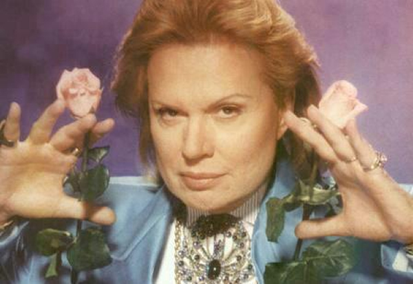 Lembra dele? Walter Mercado reaparece no ‘Gugu’ e leva a internet à loucura