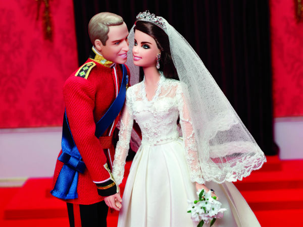 Realeza: os bonecos em uma versão do Príncipe William e Kate no casamento