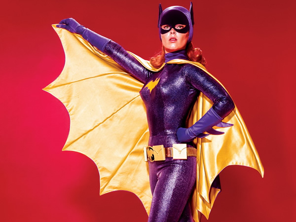 Morre aos 78 anos a atriz Yvonne Craig, a Batgirl dos anos 60 -  Entretenimento - R7 Pop