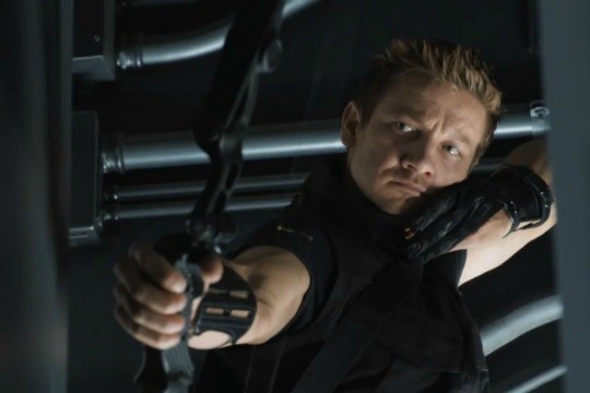 Ator do filme 'Vingadores', Jeremy Renner está em estado grave no