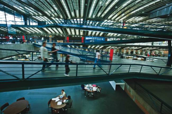 Biblioteca S&eacute;rgio Milliet