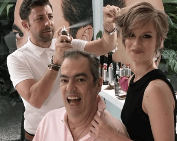 Modelo decide doar os cabelos e arrasa com curto moderno e sexy