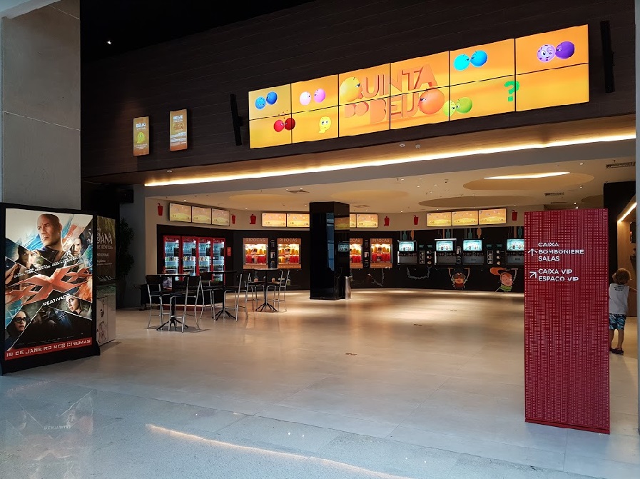 Cinema funciona no Morumbi Town Shopping.