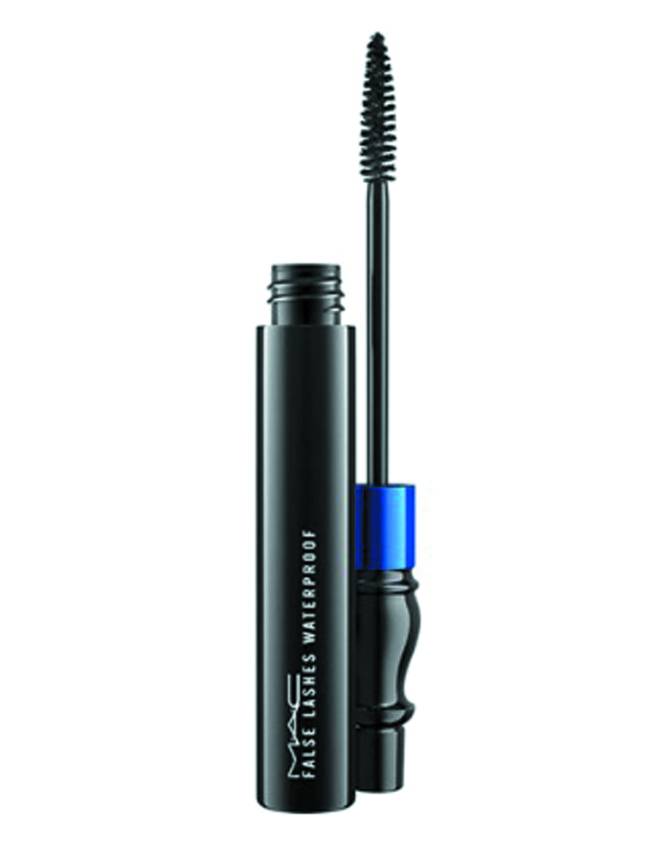 mac-false-lashes-stay-black-waterproof-de-r10500-por-r6300 Máscara para cílios False Lashes Stay Black Waterproof: de 105 reais por 63 reais