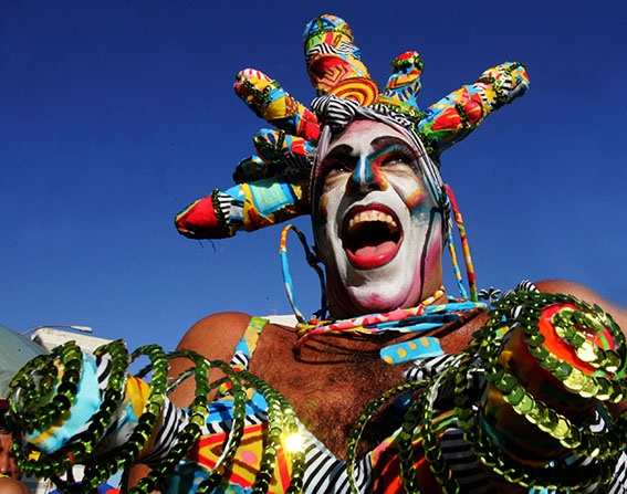 Primeiro desfile da Banda de Ipanema, um dos mais tradicionais blocos carnavalescos do Rio de Janeiro