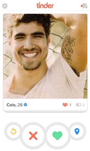 caio-castro-tinder