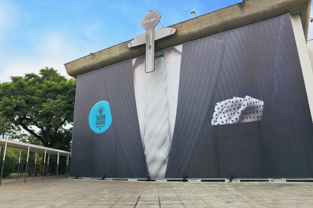 Museu da Imagem e do Som - MIS: fachada exposição Silvio Santos