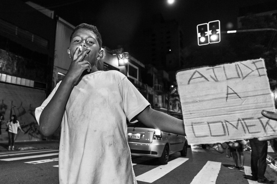 Noite da Rua Augusta é tema de ensaios de fotógrafo VEJA SÃO PAULO