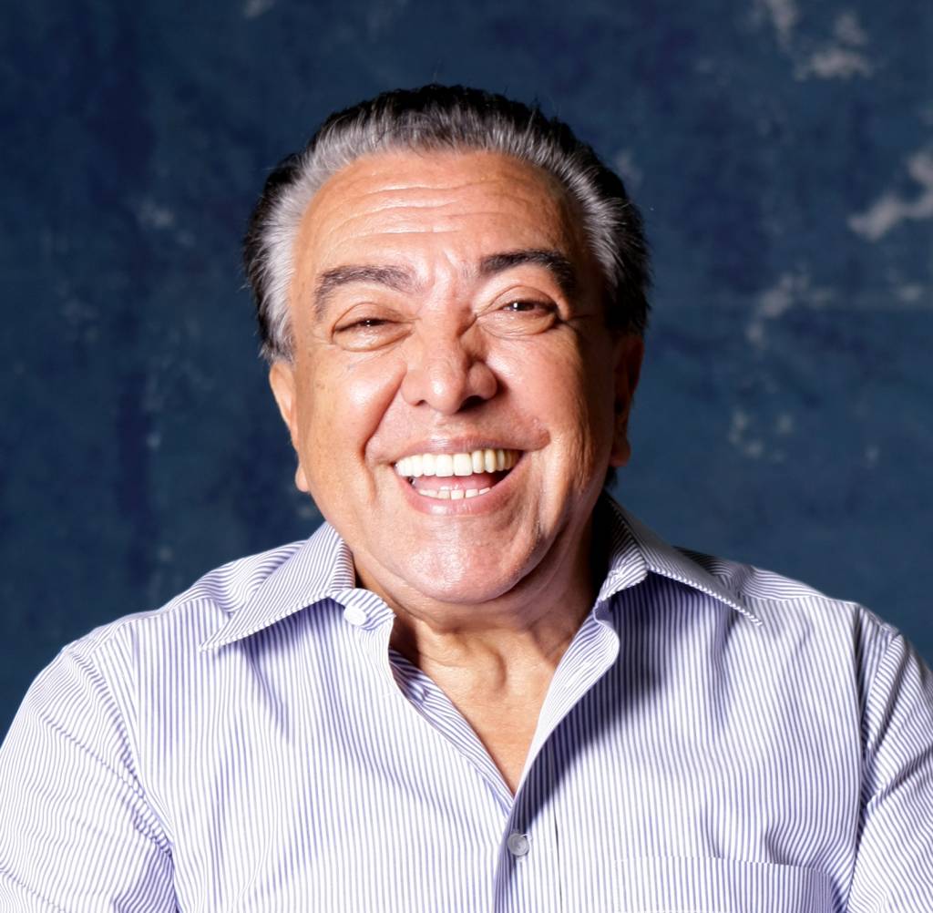 mauricio de sousa sorrindo para a foto