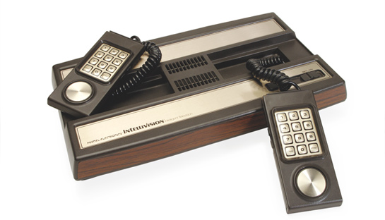 Intellivision: caro, mas com imagens mais definidas, áudio melhor e controles bem mais completos