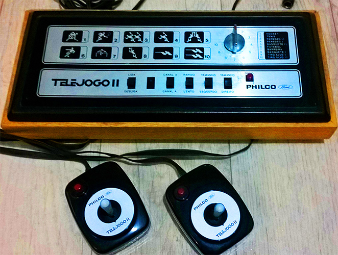 Telejogo II (1979): dez jogos e joysticks separados do console